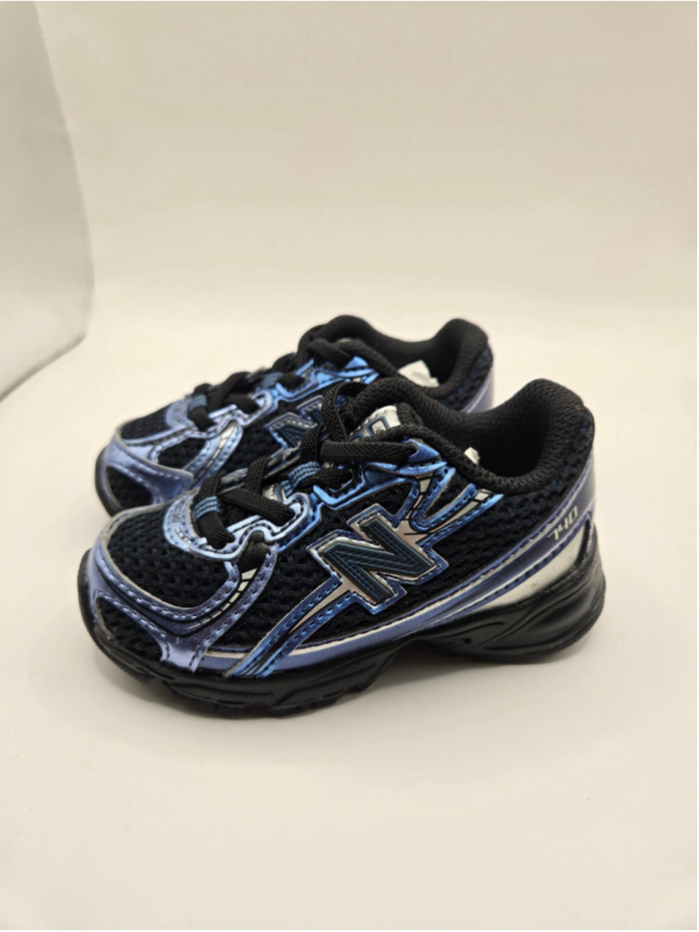 New Balance Baby Shoes Size 5 Black Blue 740 Bungee Lace Sneakers